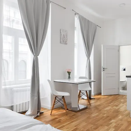 Daire Stay2gether Beige Nest - Metro Florenc *