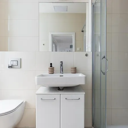 Apartment Stay2gether Beige Nest - Metro Florenc Prag