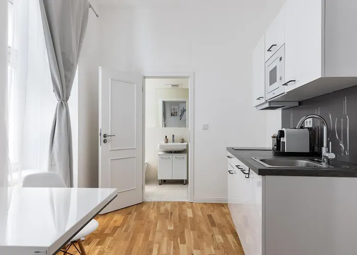 Stay2gether Beige Nest - Metro Florenc Prague